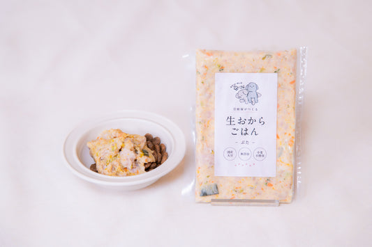 【国産・無添加】食いつきのいい生おからトッピングフード（ぶた）｜わんわん豆いろは