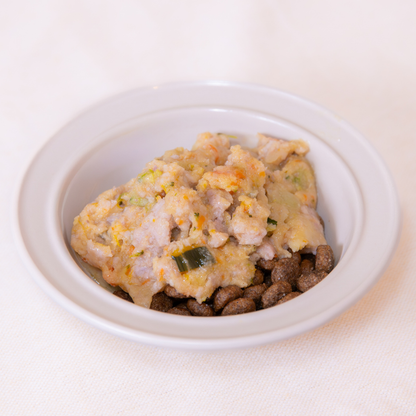 【国産・無添加】食いつきのいい生おからトッピングフード（うし）｜わんわん豆いろは